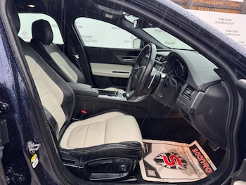 Used Jaguar XF 2018 for sale - 76166653: Photo 3