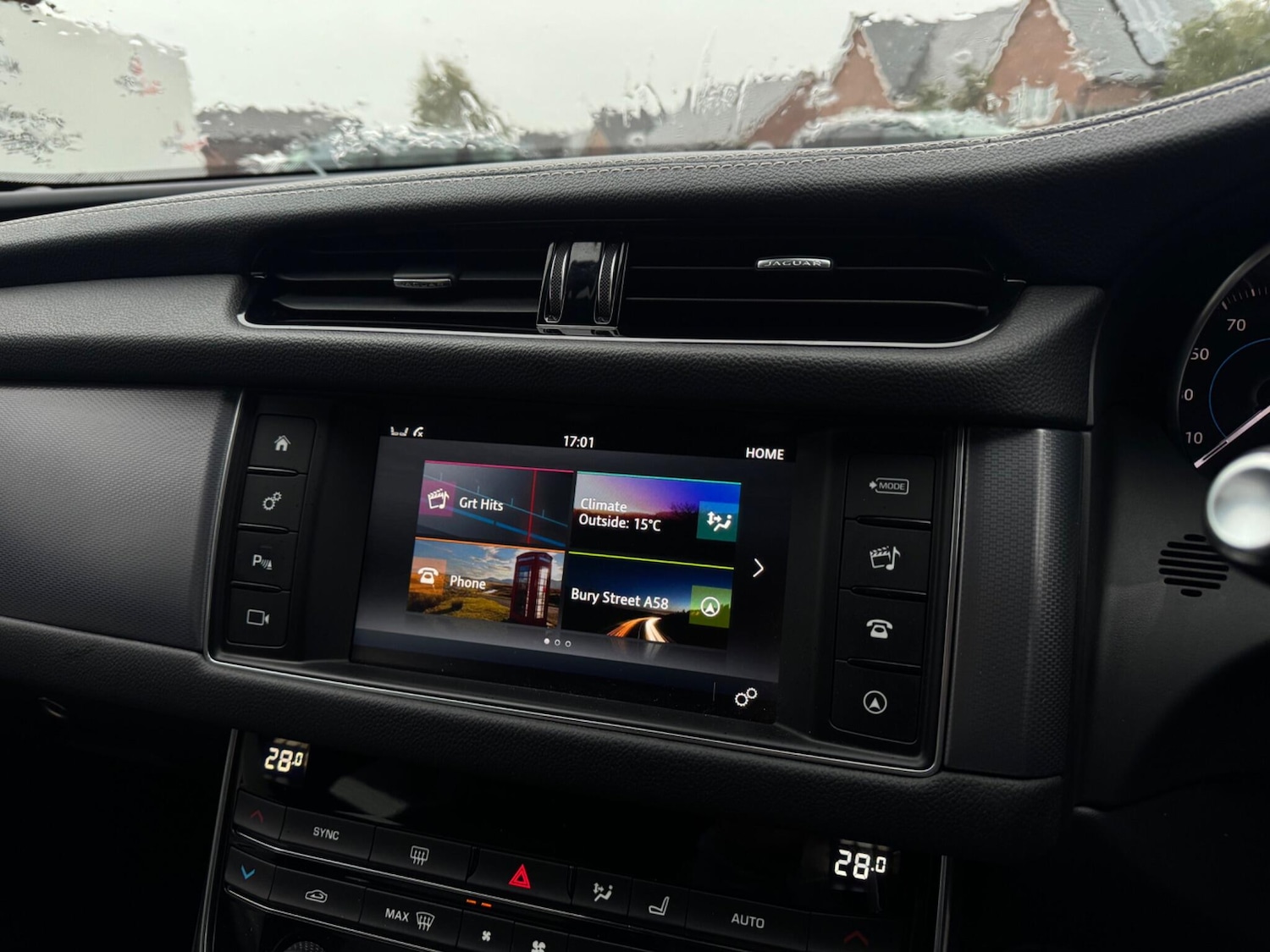 Used Jaguar XF 2018 for sale - 76166653: Photo 5