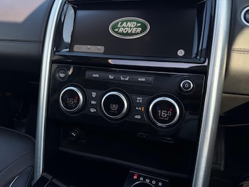 Used Land Rover Discovery 2018 for sale - 79034463: Photo
