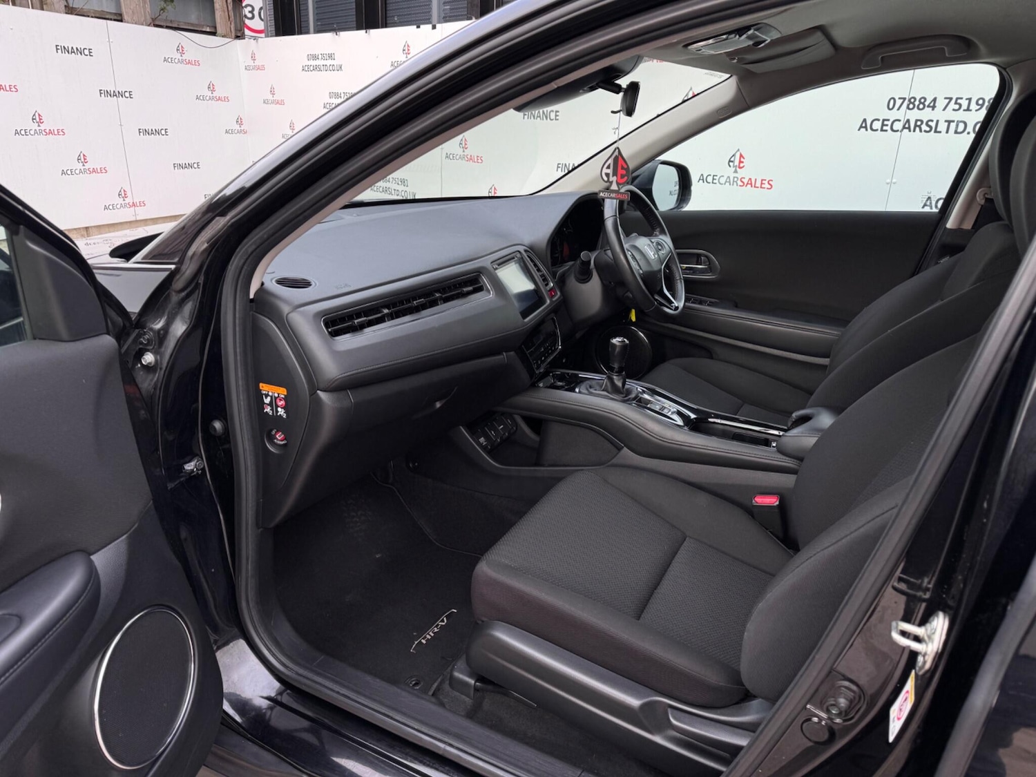 Used Honda HR-V 2017 for sale - 77670906: Photo 17