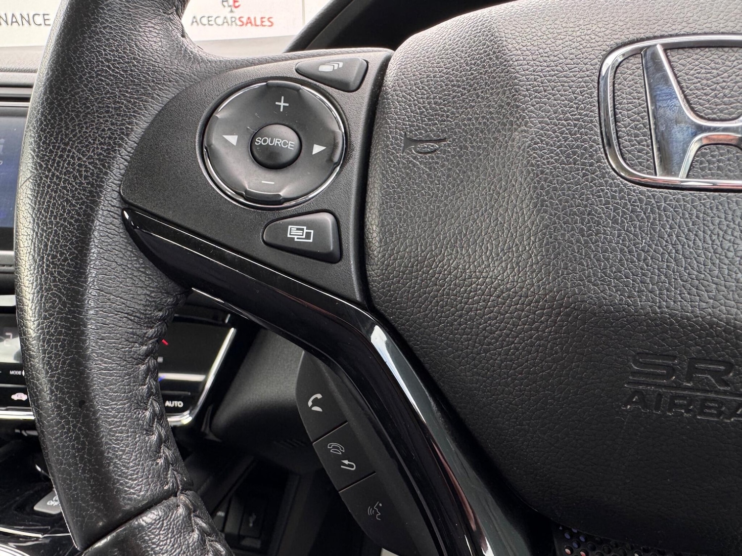 Used Honda HR-V 2017 for sale - 77670906: Photo 30