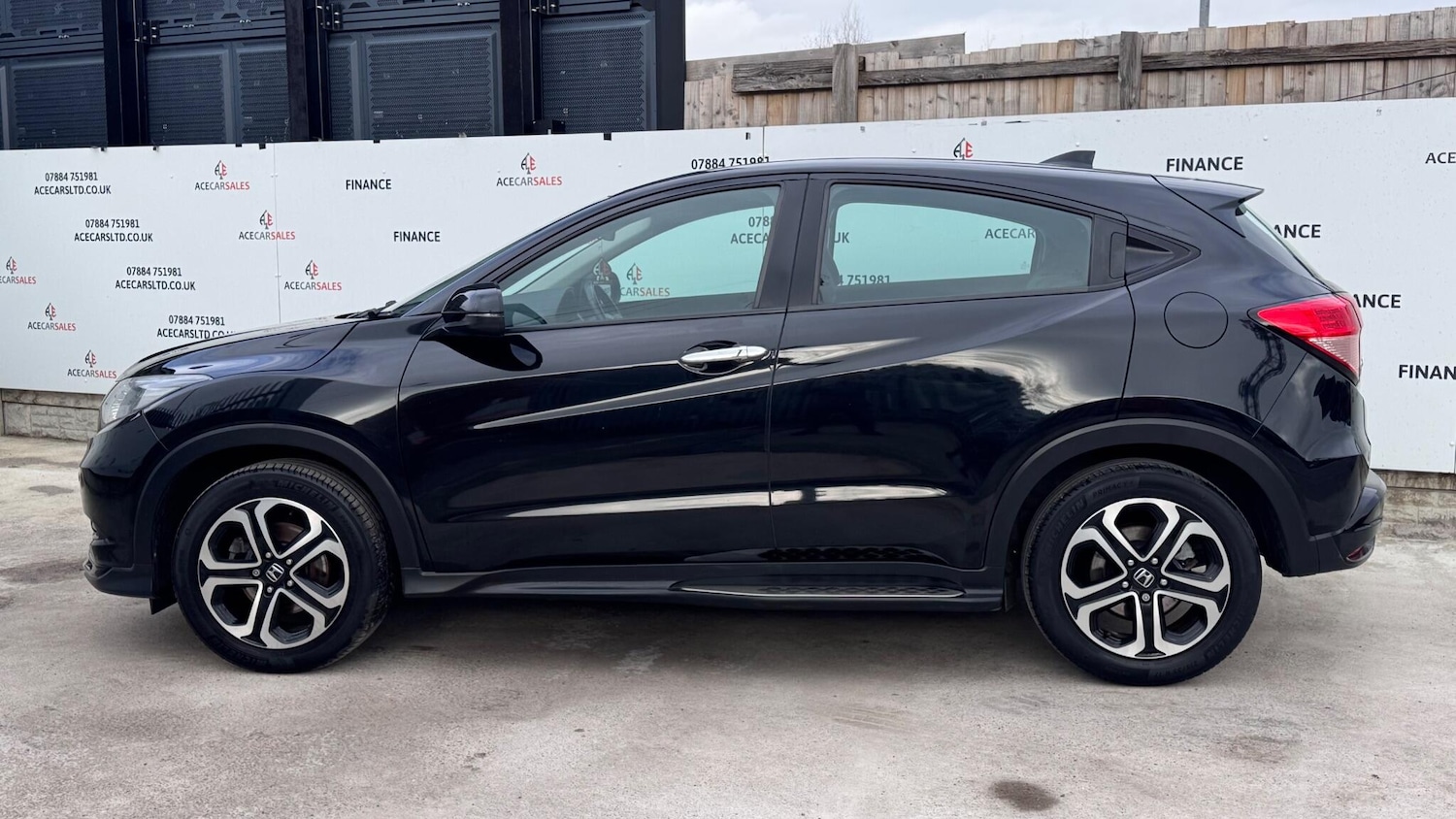 Used Honda HR-V 2017 for sale - 77670906: Photo 5
