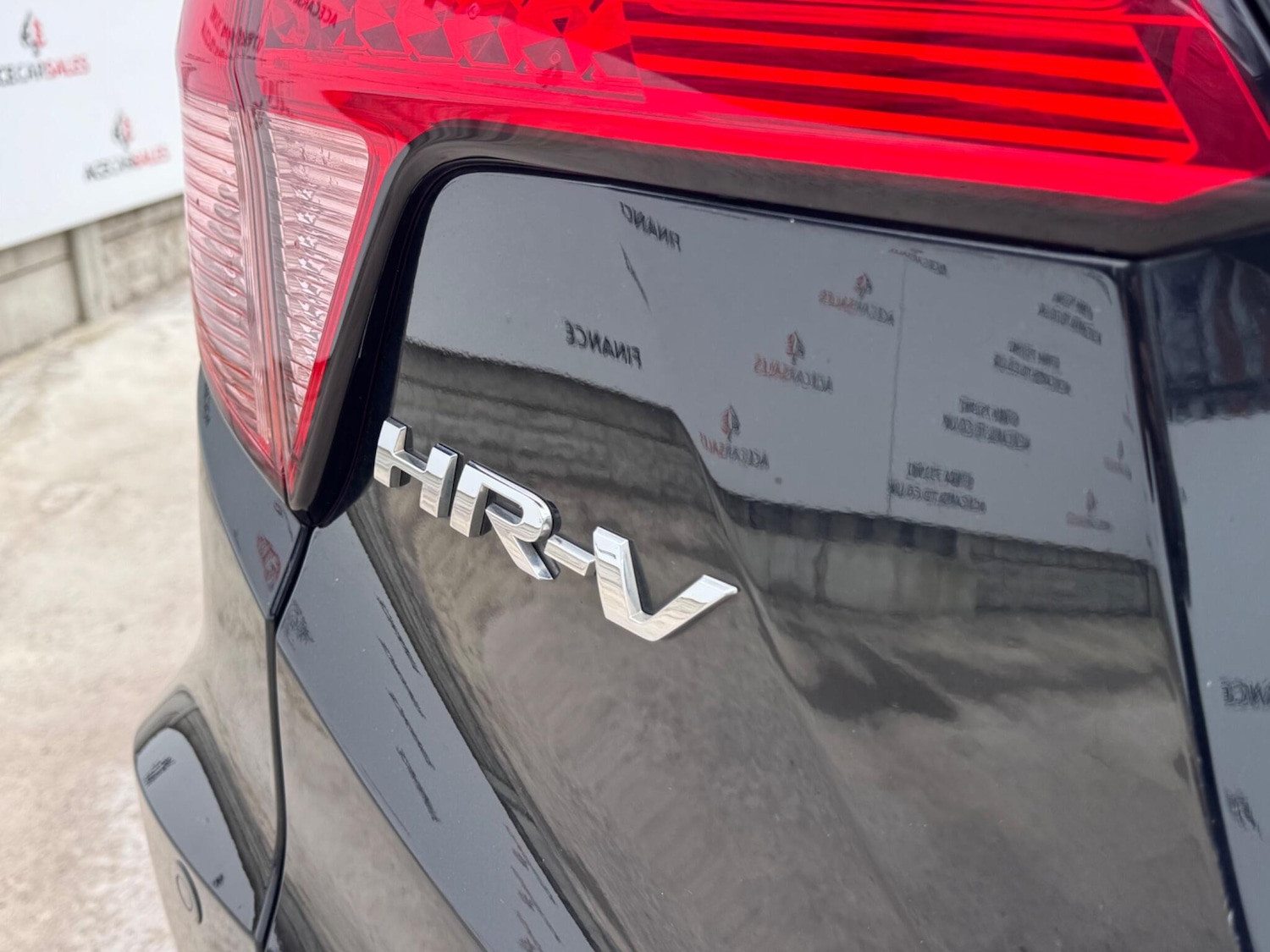 Used Honda HR-V 2017 for sale - 77670906: Photo 51