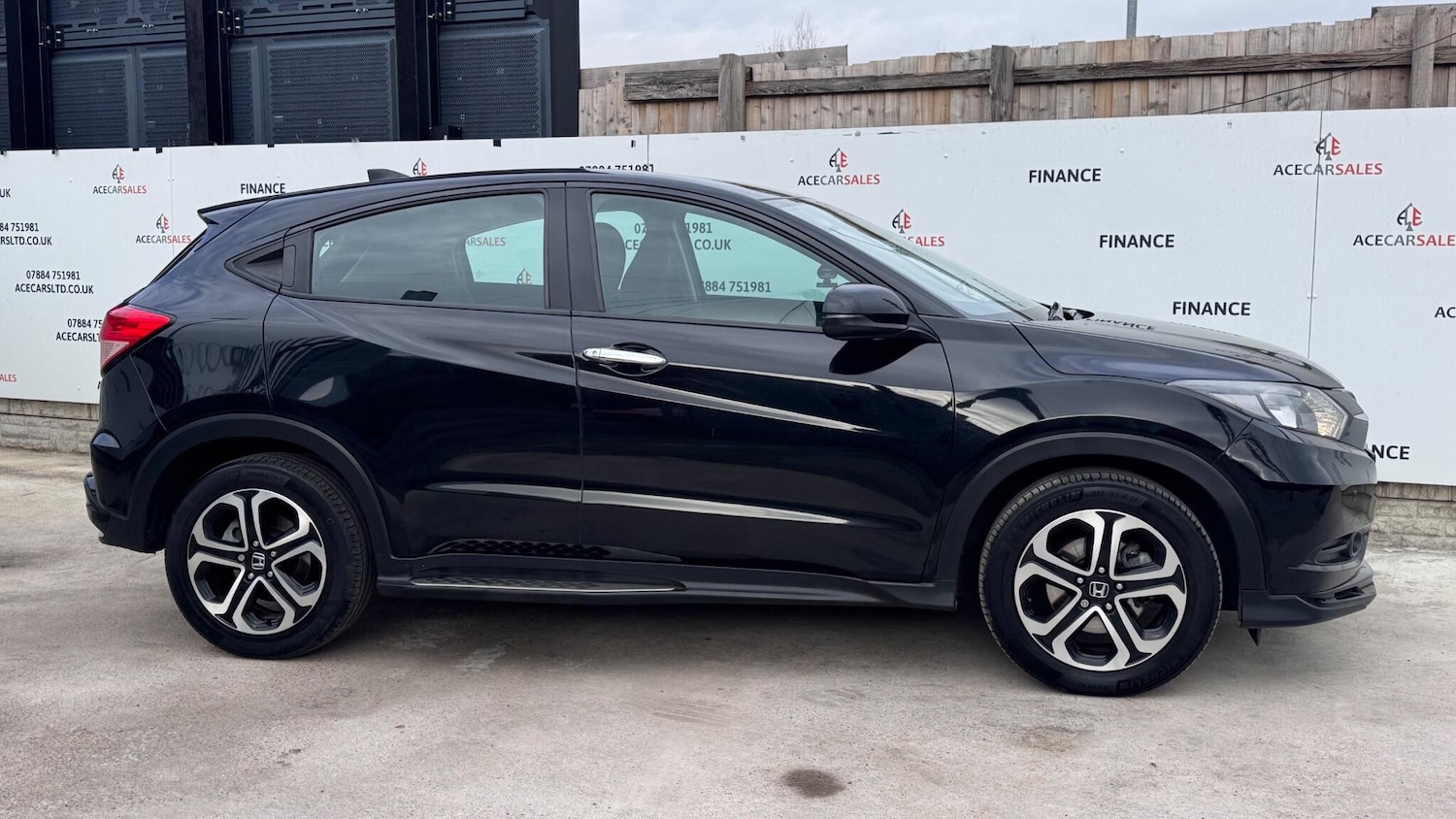 Used Honda HR-V 2017 for sale - 77670906: Photo 9