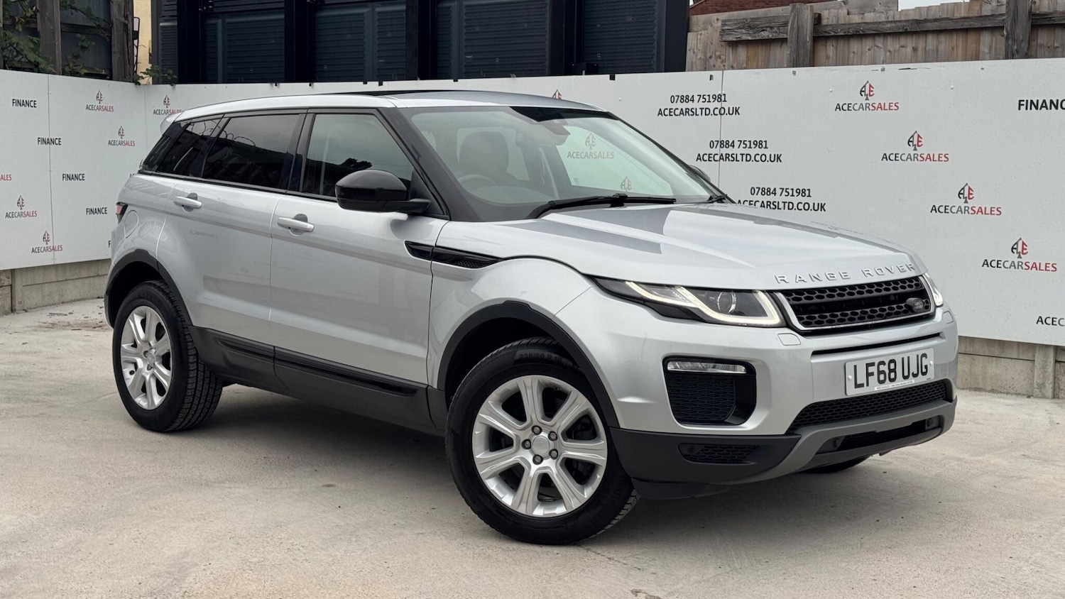 Used Land Rover Range Rover Evoque 2018 for sale - 76294890: Photo 1