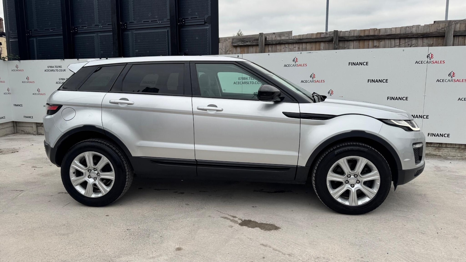 Used Land Rover Range Rover Evoque 2018 for sale - 76294890: Photo 9