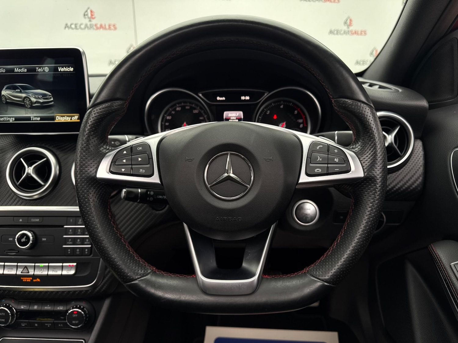 Used Mercedes-Benz A-Class 2015 for sale - 76337619: Photo 29