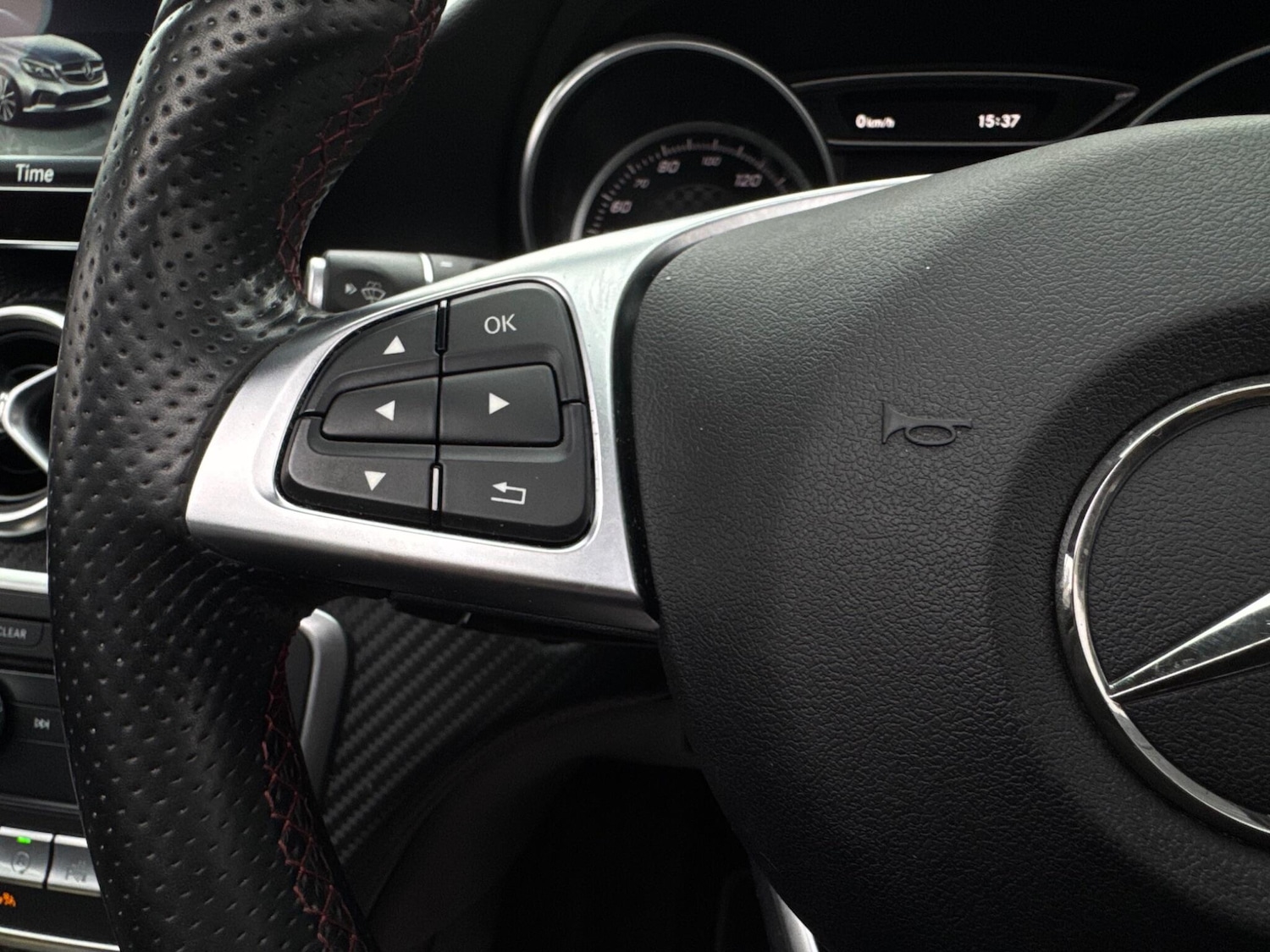 Used Mercedes-Benz A-Class 2015 for sale - 76337619: Photo 32