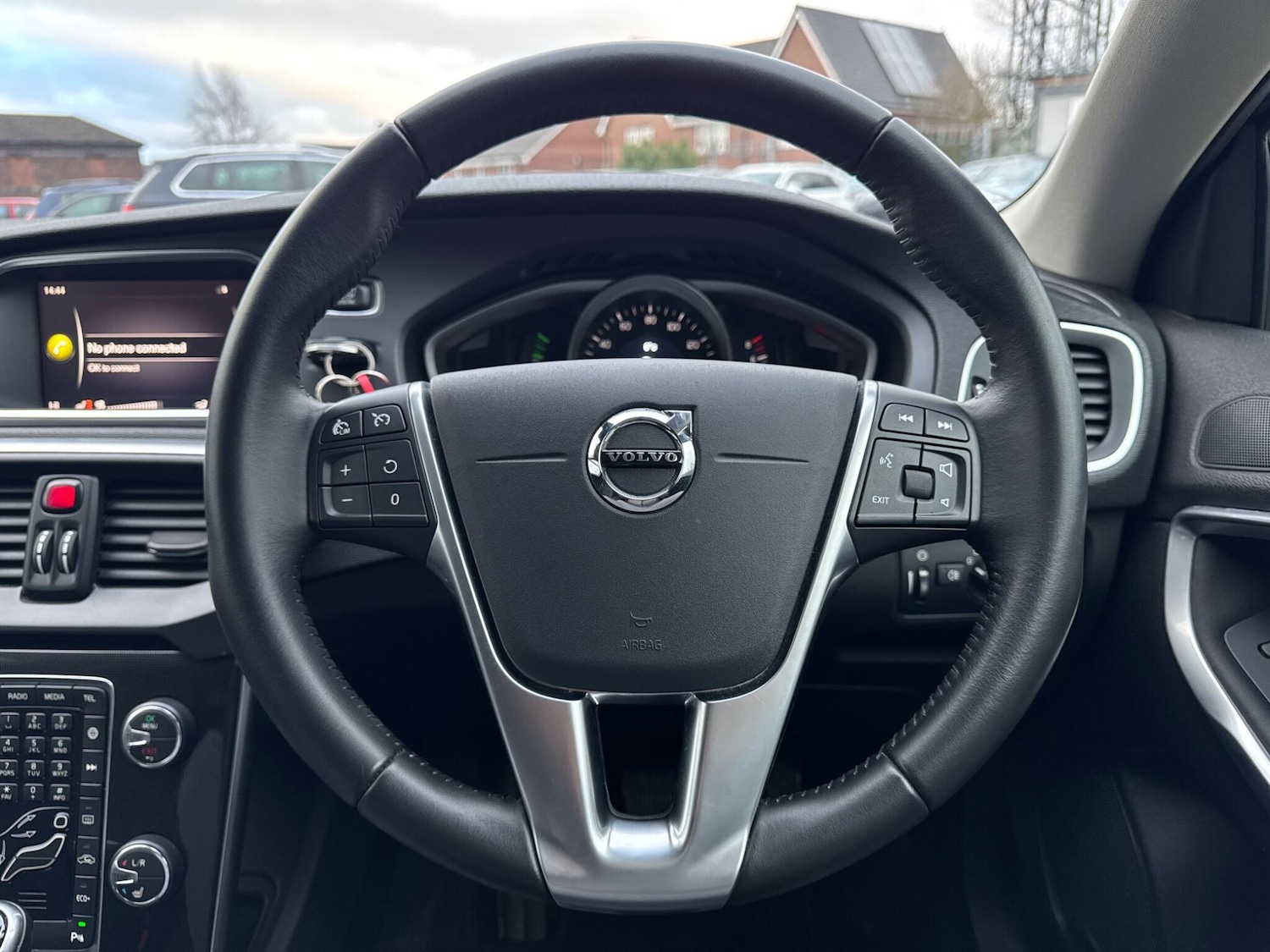 Used Volvo V40 2019 for sale - 77238637: Photo 18