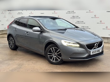 Used Volvo V40 2019 for sale - 77238637: Photo
