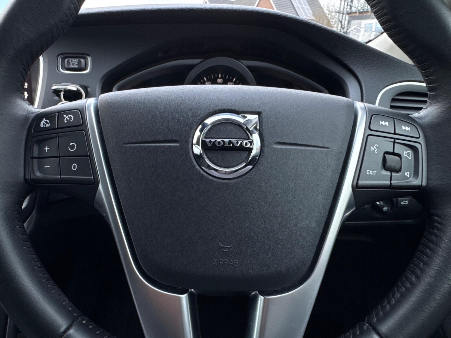 Used Volvo V40 2019 for sale - 77238637: Photo 20