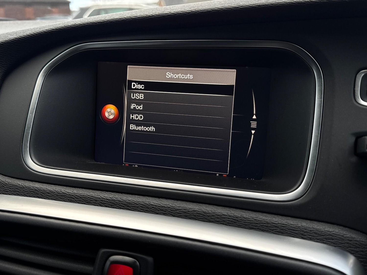 Used Volvo V40 2019 for sale - 77238637: Photo 28