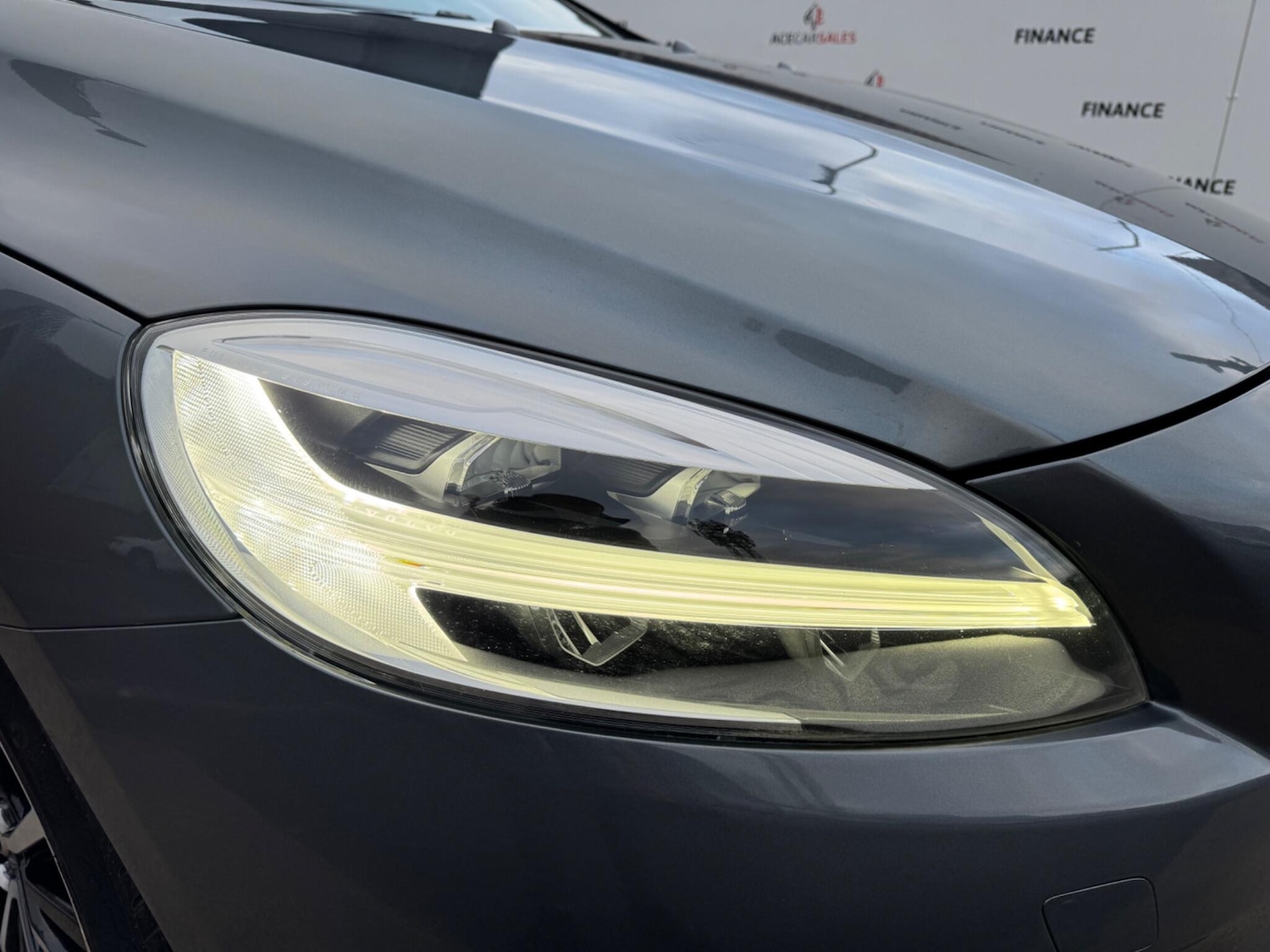 Used Volvo V40 2019 for sale - 77238637: Photo 43