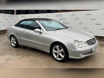 Used Mercedes-Benz CLK 2005 for sale - 76952898: Photo