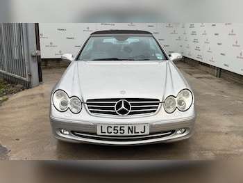 Used Mercedes-Benz CLK 2005 for sale - 76952898: Photo