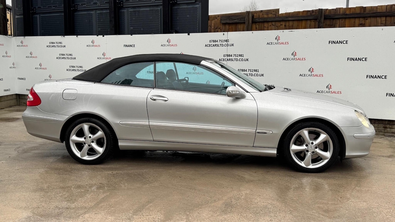 Used Mercedes-Benz CLK for sale - 76952898: Photo 9