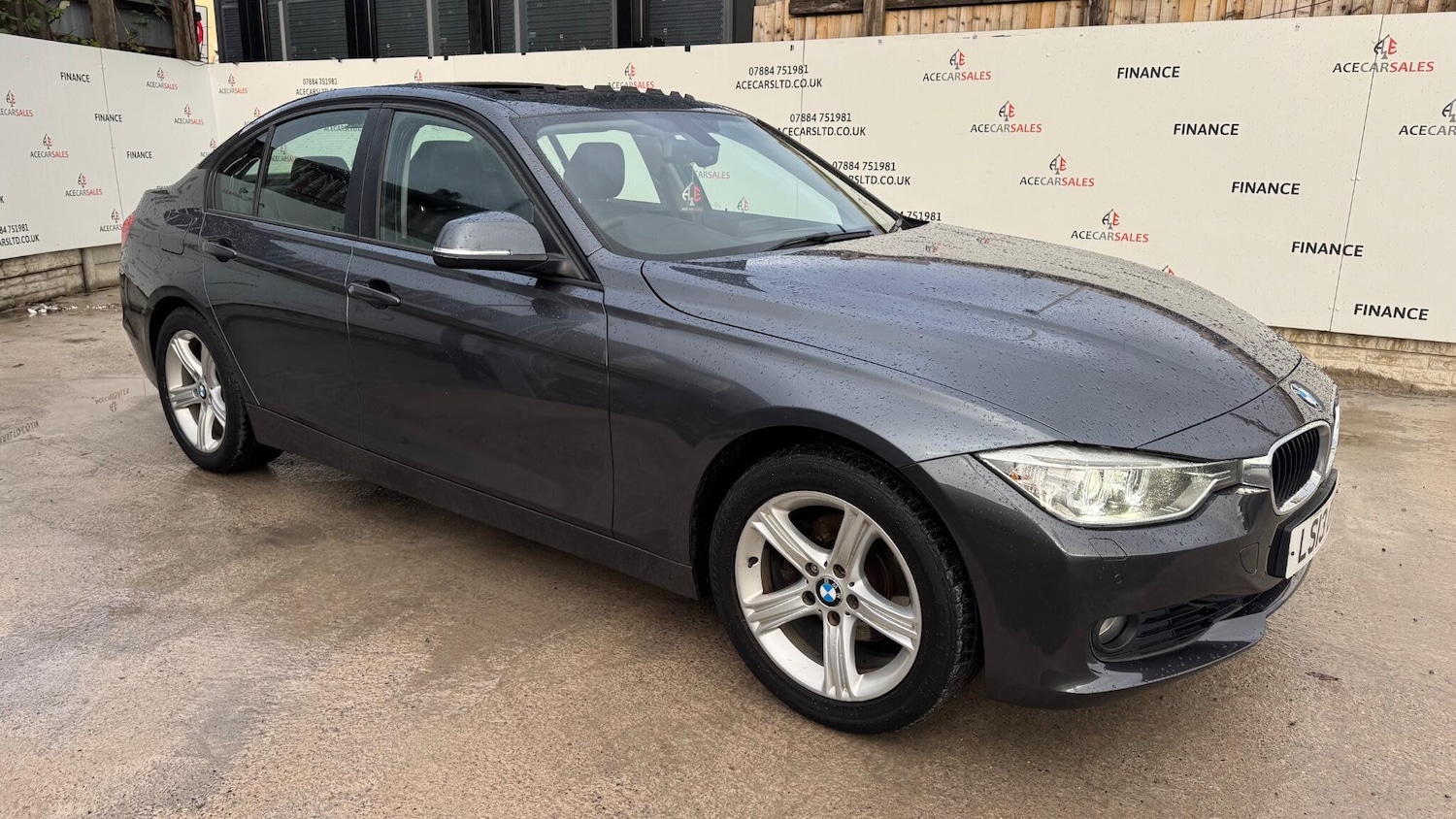 Used BMW 3 Series 2013 for sale - 76689223: Photo 2