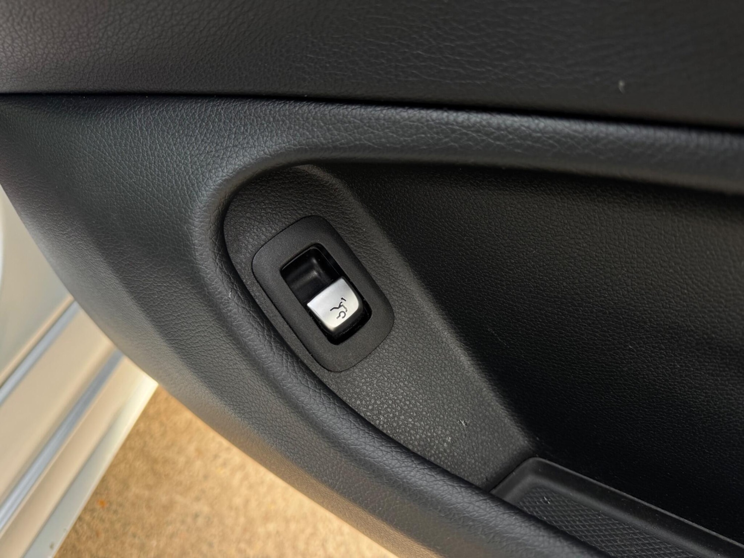 Used Mercedes-Benz C Class 2018 for sale - 77203439: Photo 90