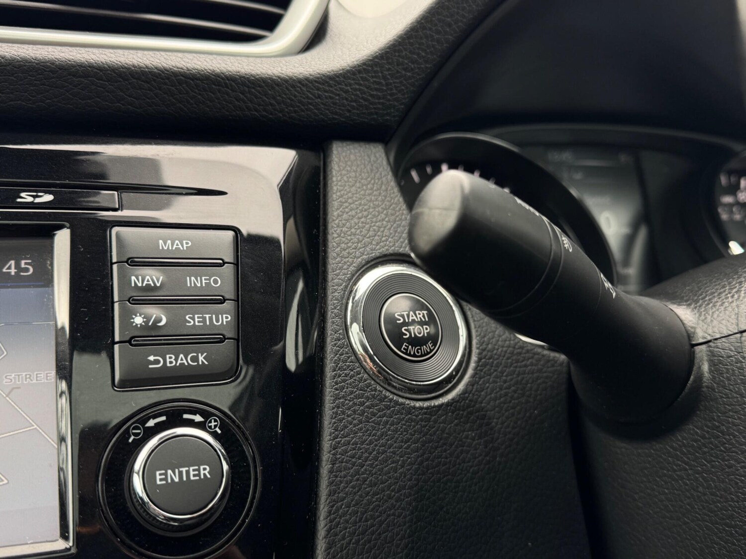 Used Nissan Qashqai for sale - 77909264: Photo 24