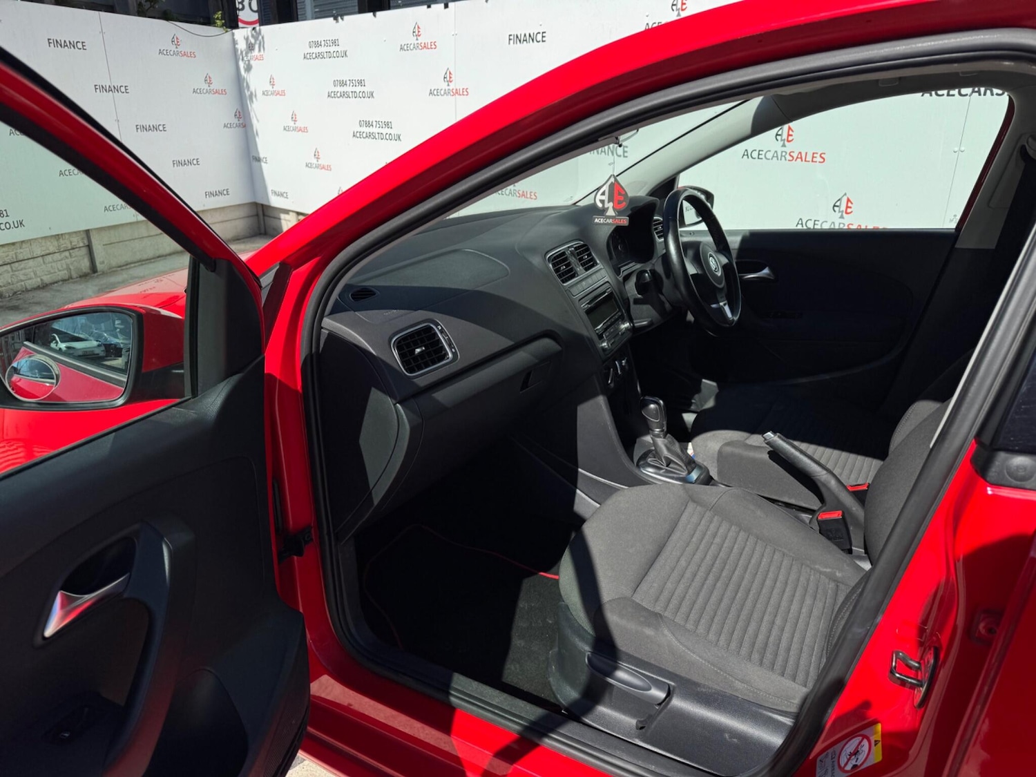 Used Volkswagen Polo 2011 for sale - 78147931: Photo 17