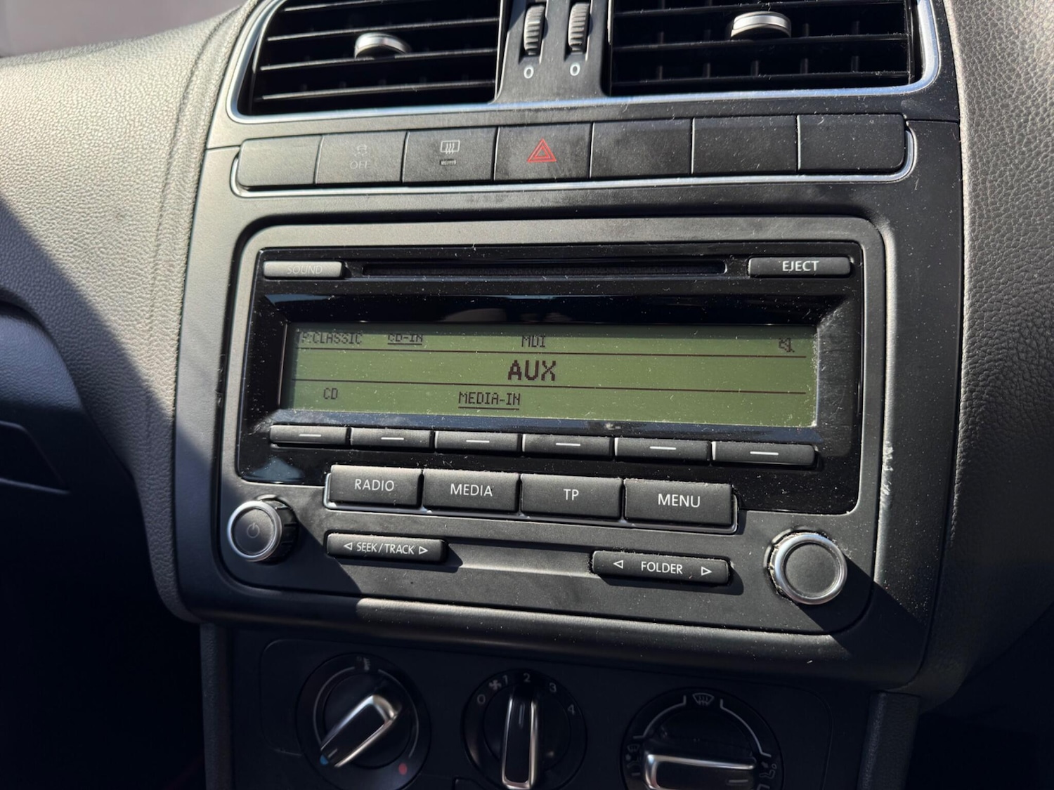 Used Volkswagen Polo 2011 for sale - 78147931: Photo 28