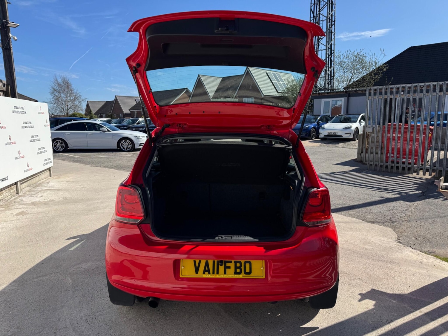 Used Volkswagen Polo 2011 for sale - 78147931: Photo 42