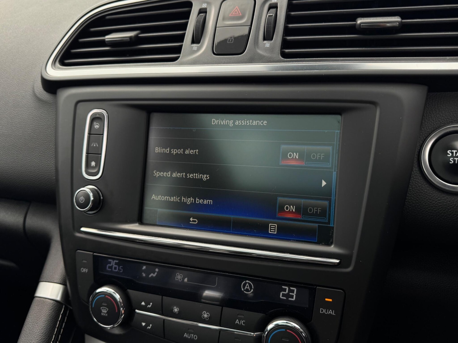 Used Renault Kadjar 2017 for sale - 78100526: Photo 51