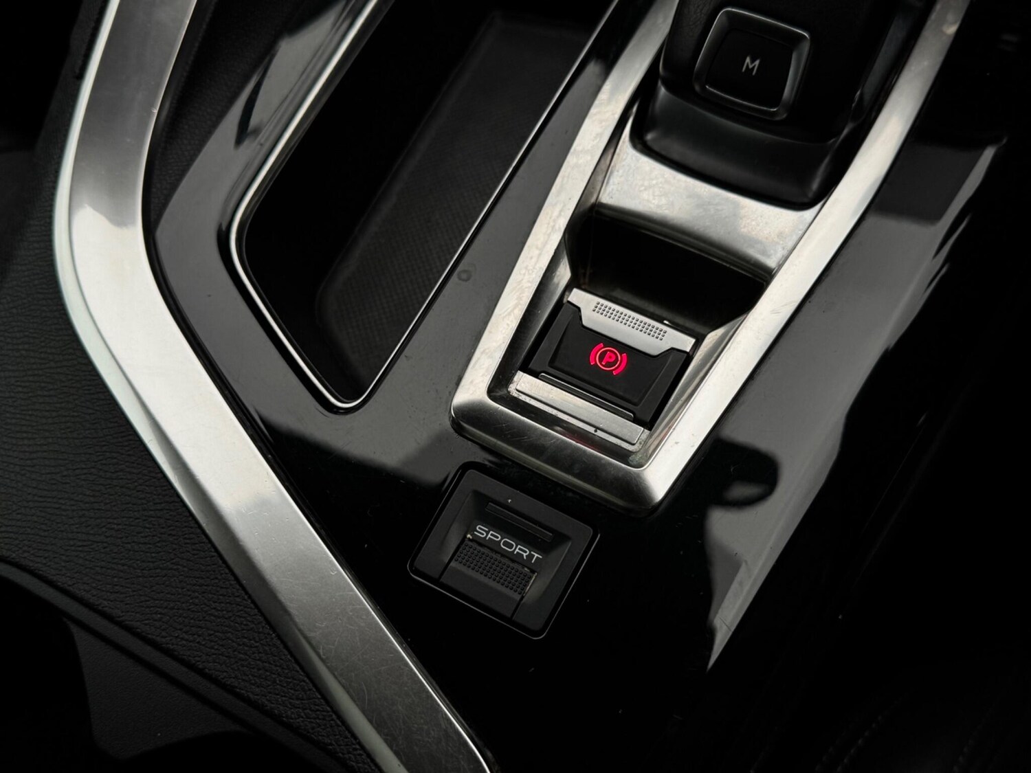 Used Peugeot 5008 2018 for sale - 77468878: Photo 32