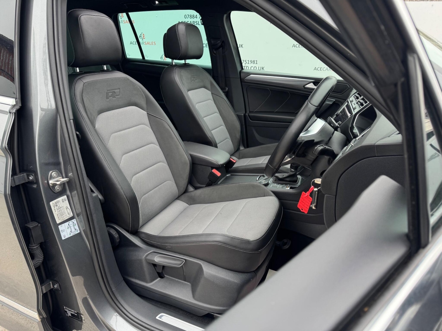 Used Volkswagen Tiguan 2018 for sale - 77994257: Photo 12