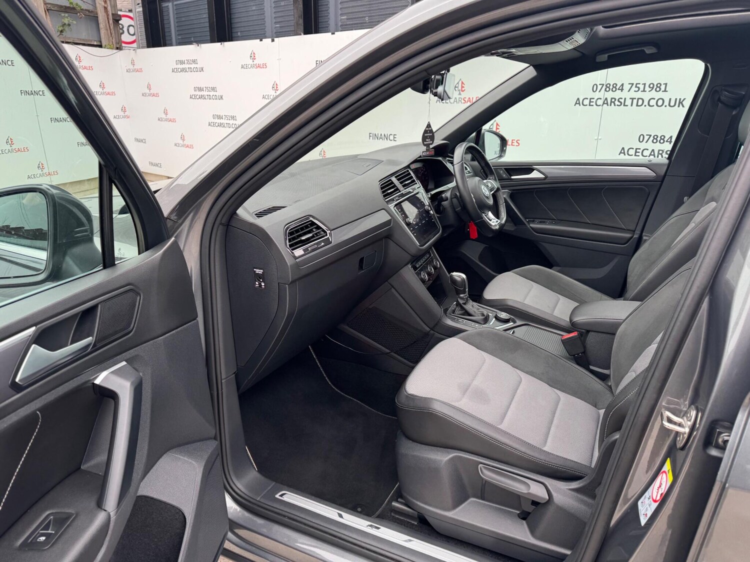 Used Volkswagen Tiguan 2018 for sale - 77994257: Photo 15