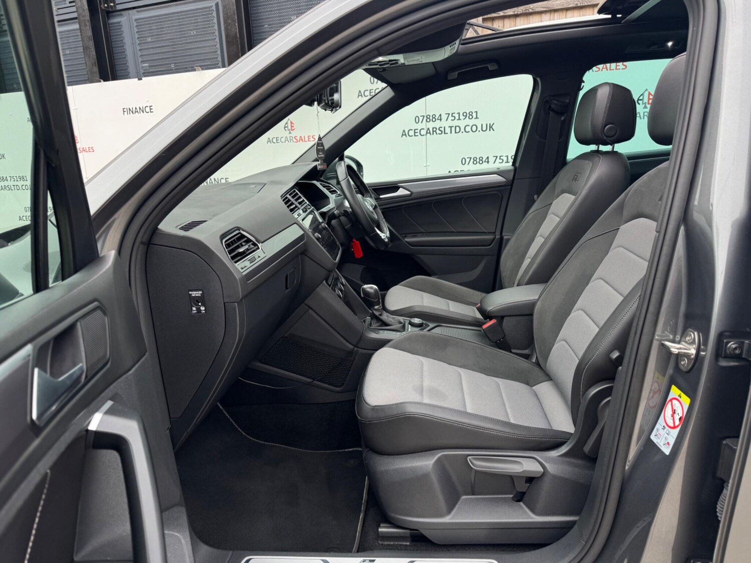 Used Volkswagen Tiguan 2018 for sale - 77994257: Photo 16