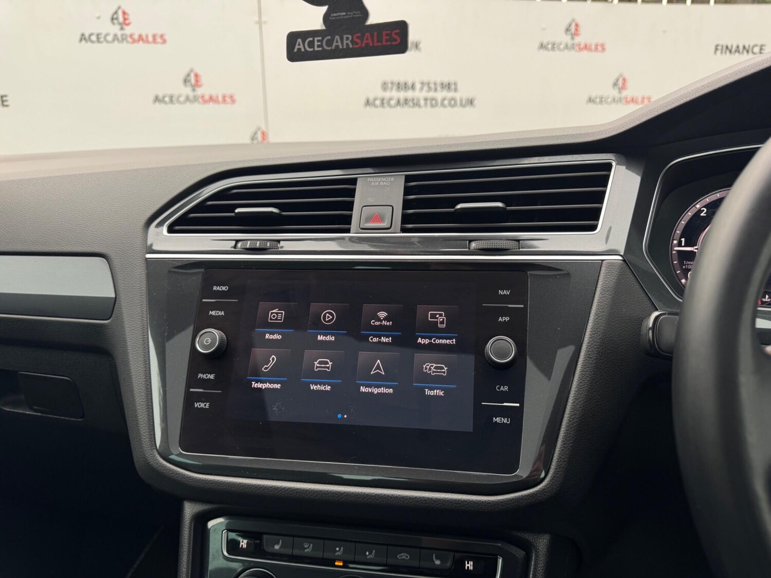 Used Volkswagen Tiguan 2018 for sale - 77994257: Photo 23