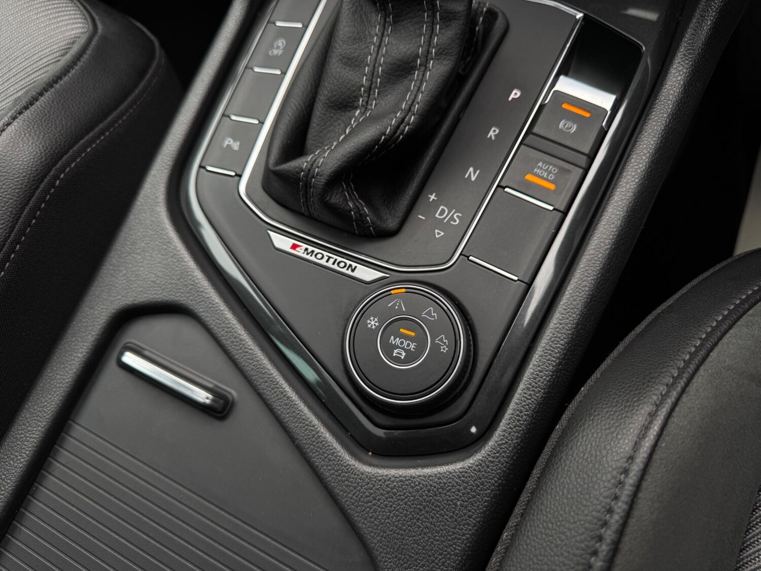 Used Volkswagen Tiguan 2018 for sale - 77994257: Photo 28