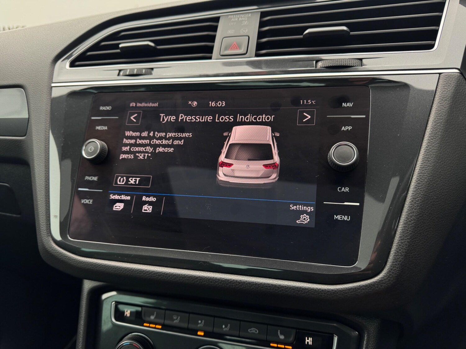 Used Volkswagen Tiguan 2018 for sale - 77994257: Photo 43