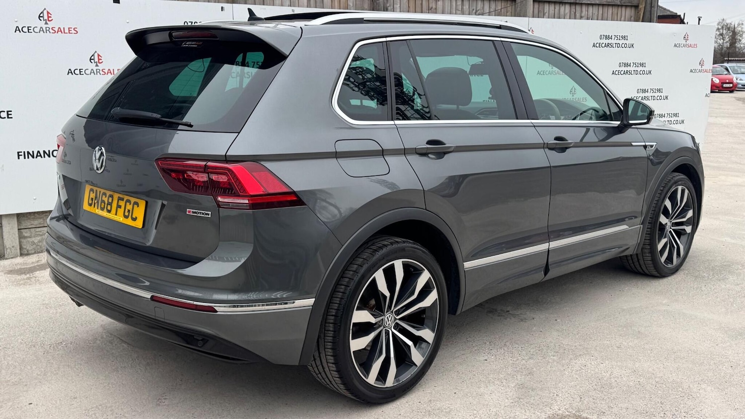 Used Volkswagen Tiguan 2018 for sale - 77994257: Photo 8