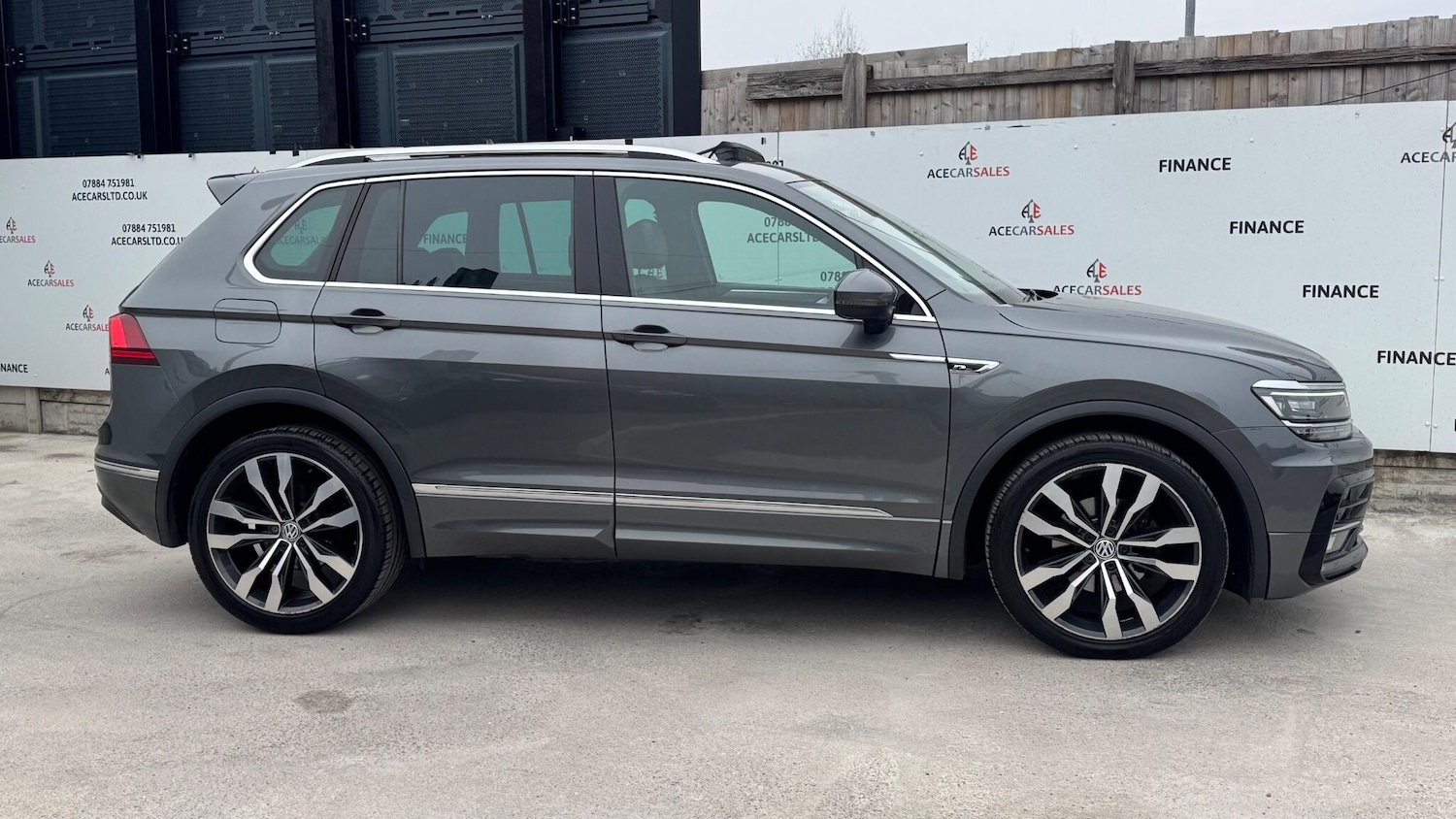 Used Volkswagen Tiguan 2018 for sale - 77994257: Photo 9
