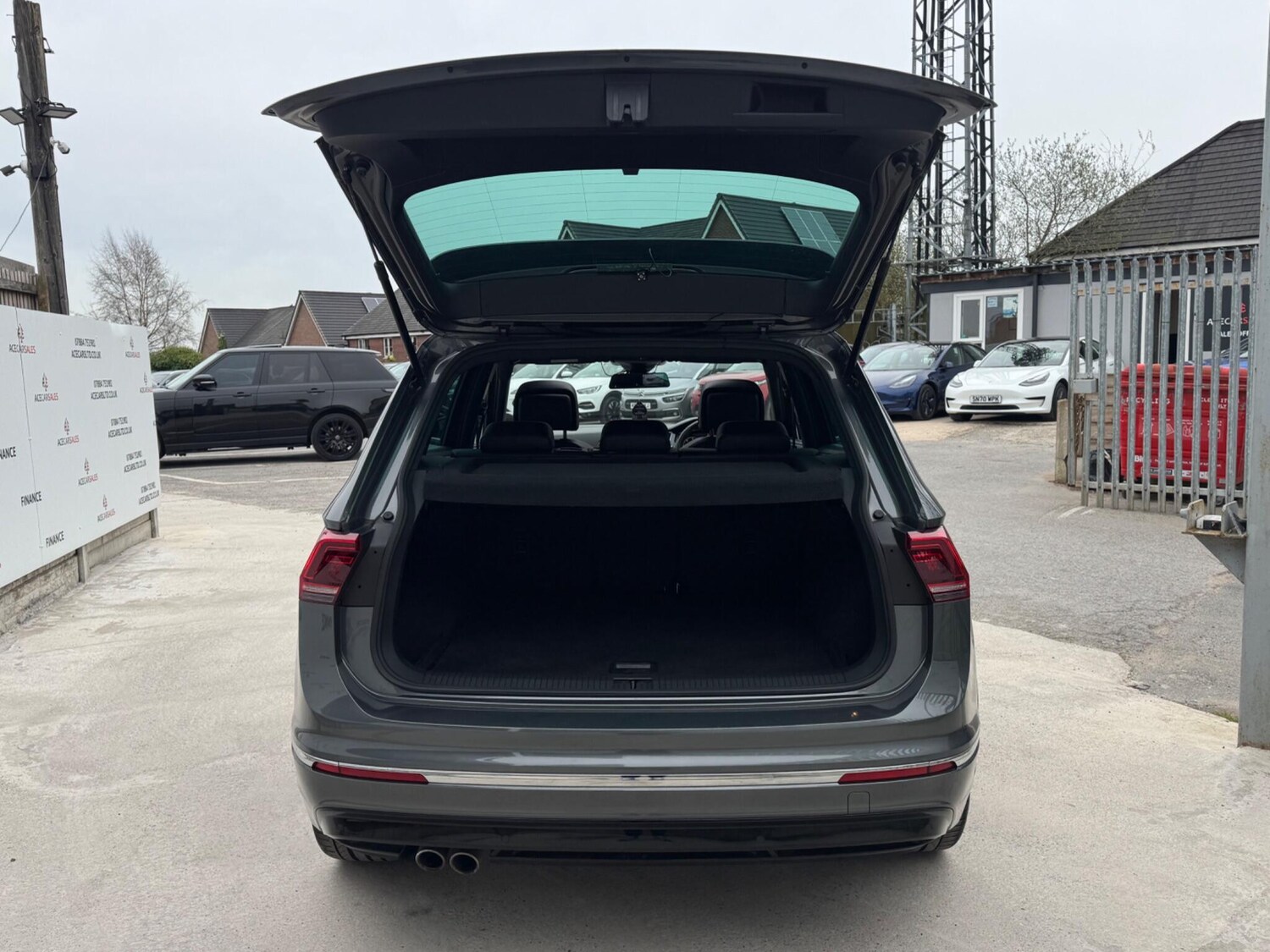 Used Volkswagen Tiguan 2018 for sale - 77994257: Photo 91