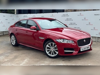 Used Jaguar XF 2018 for sale - 78842198: Photo