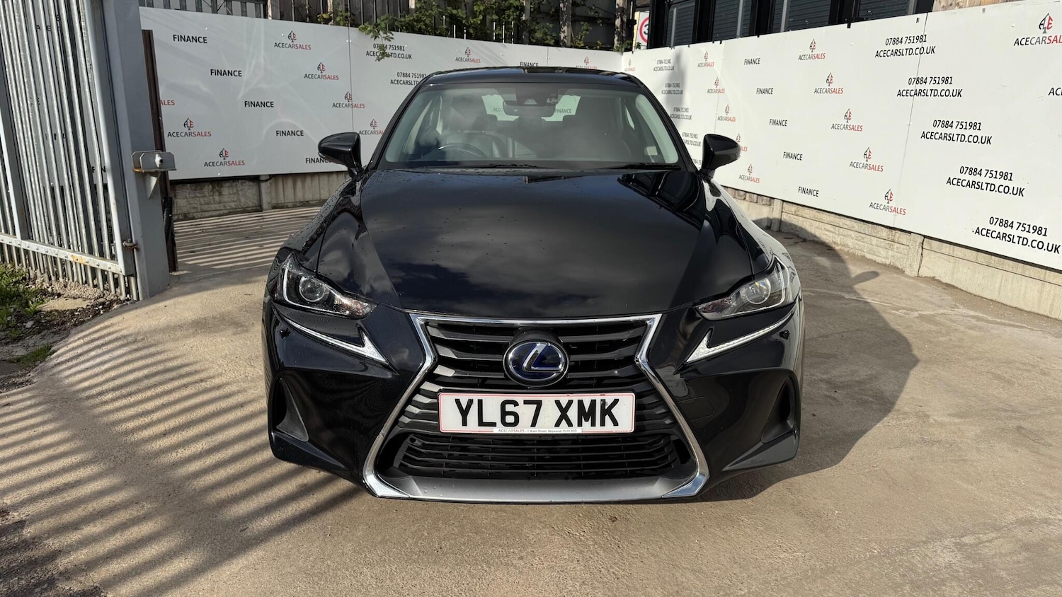 Used Lexus IS 2018 for sale - 76993737: Photo 3