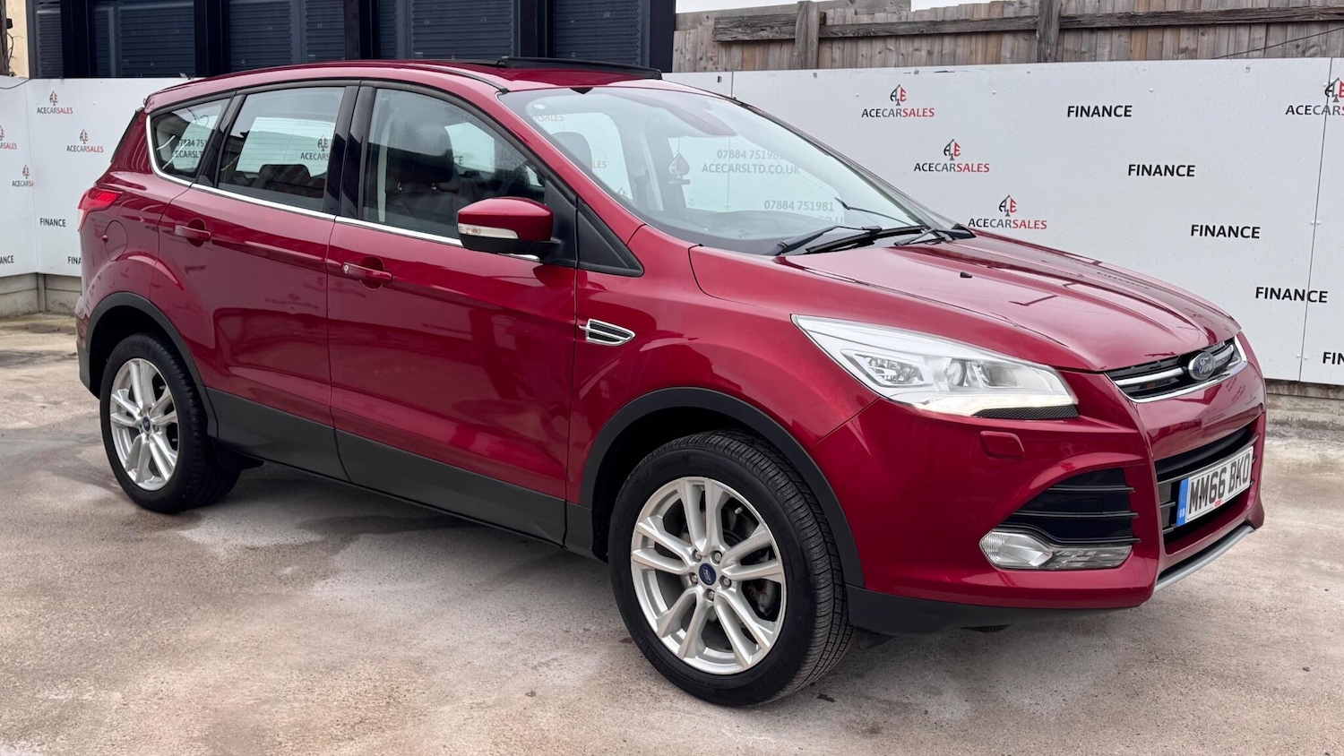 Used Ford Kuga 2016 for sale - 77611703: Photo 2