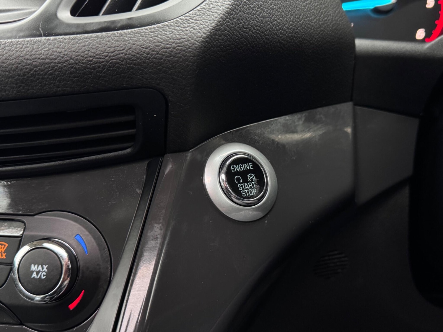 Used Ford Kuga 2016 for sale - 77611703: Photo 25