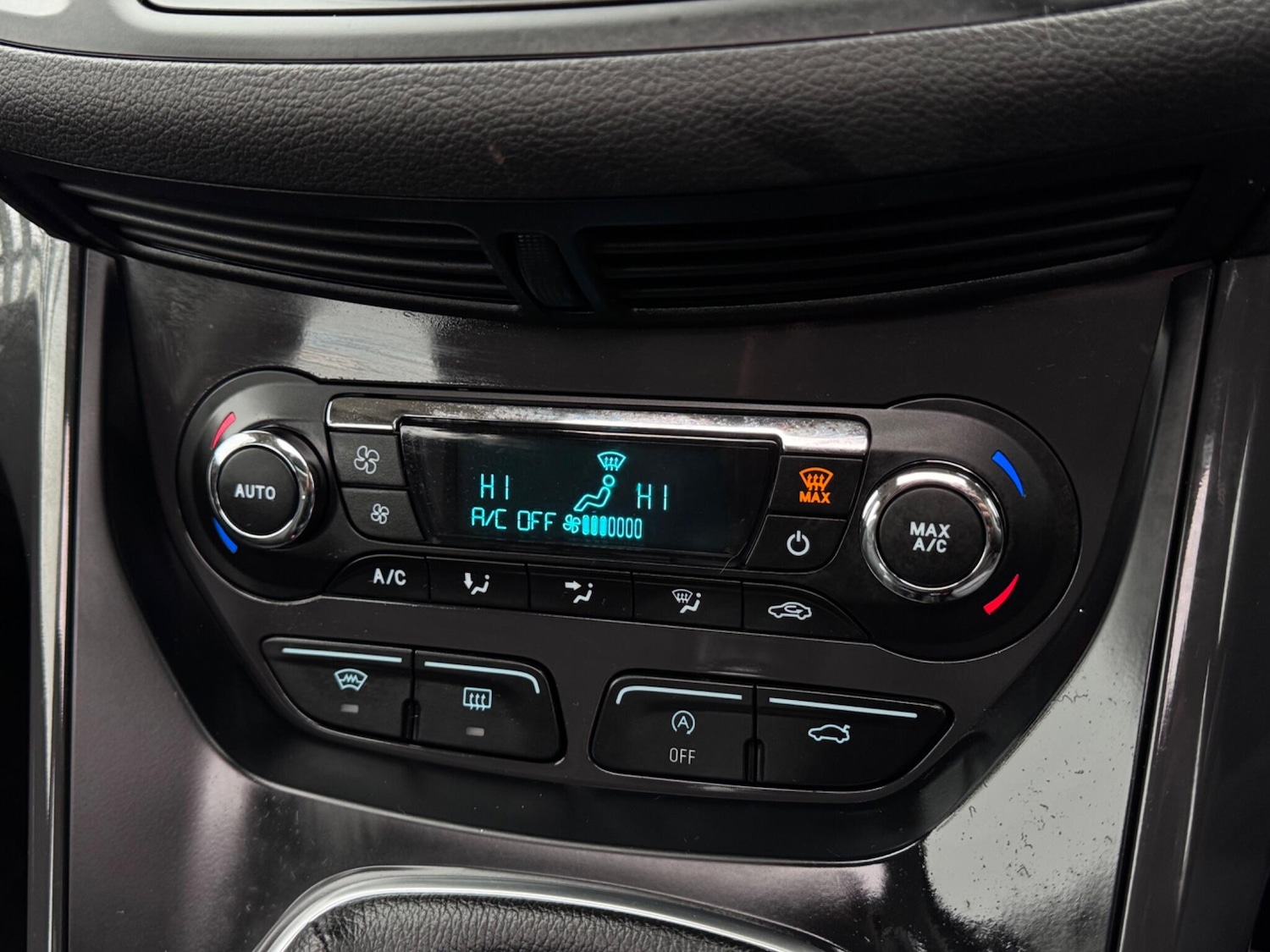 Used Ford Kuga 2016 for sale - 77611703: Photo 26