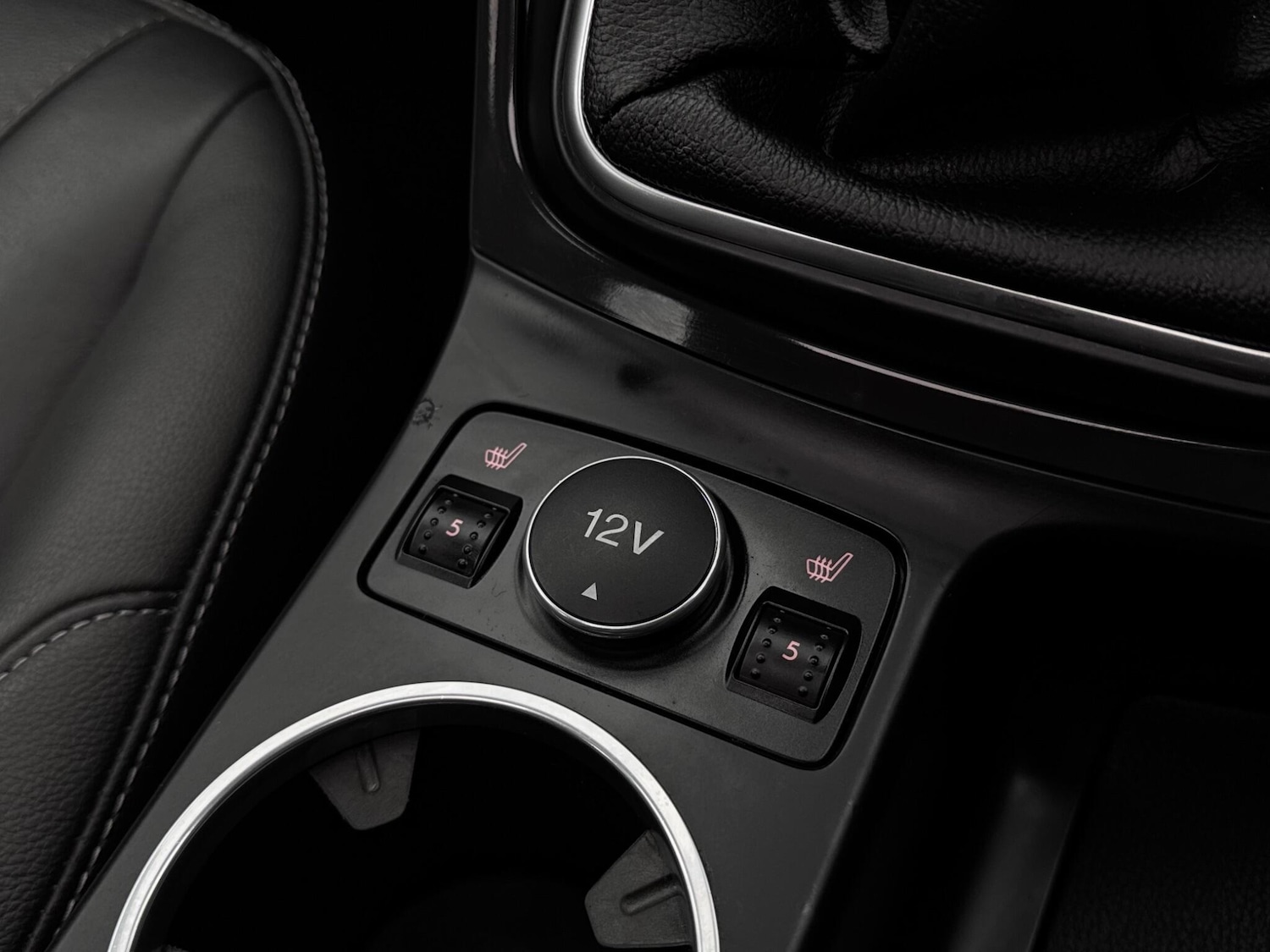 Used Ford Kuga 2016 for sale - 77611703: Photo 28