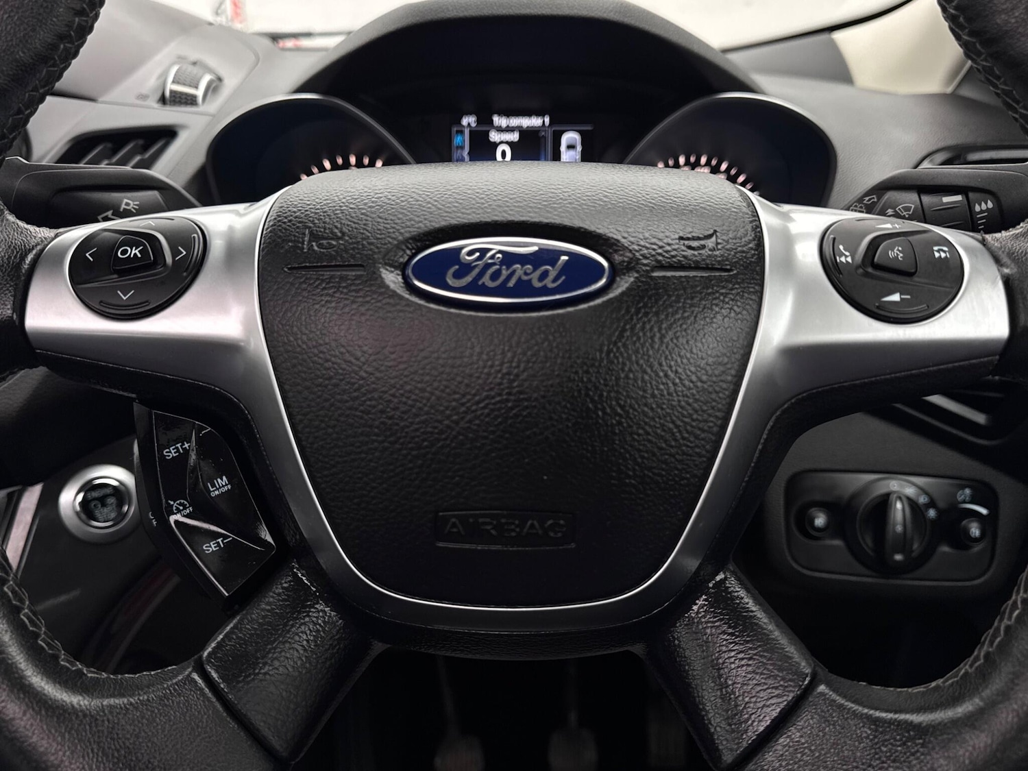 Used Ford Kuga 2016 for sale - 77611703: Photo 32