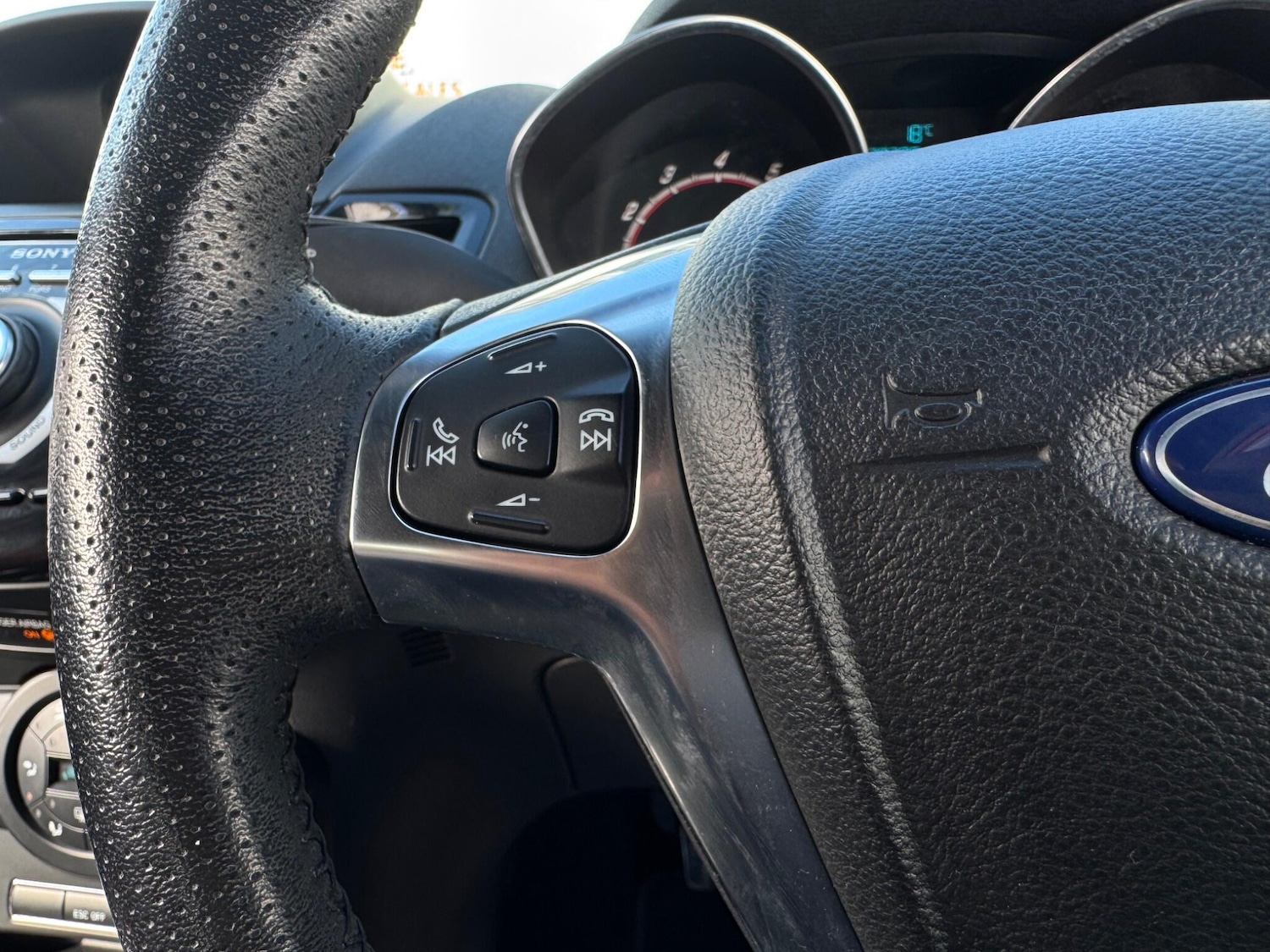 Used Ford Fiesta 2017 for sale - 76138454: Photo 29