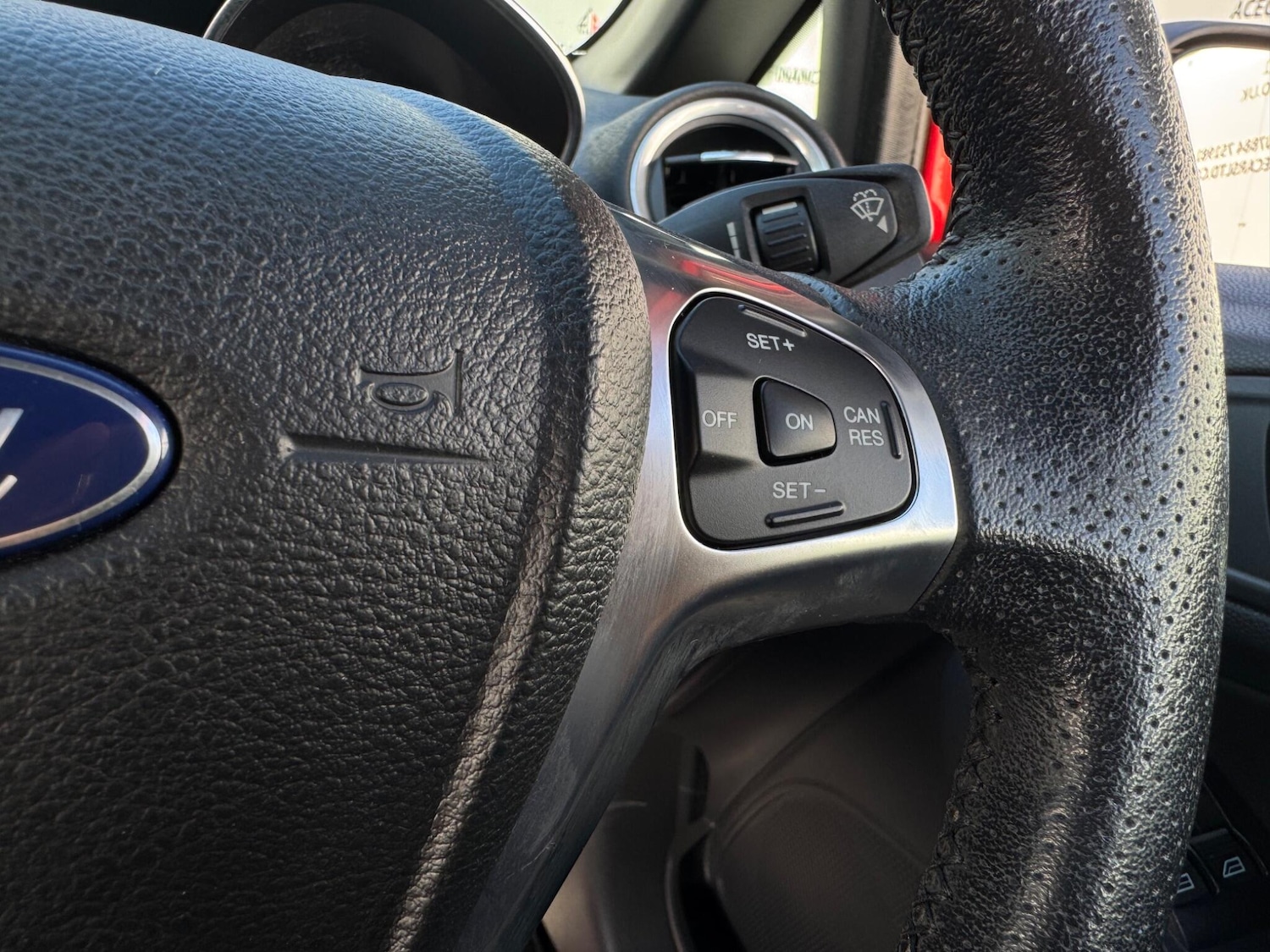 Used Ford Fiesta 2017 for sale - 76138454: Photo 31