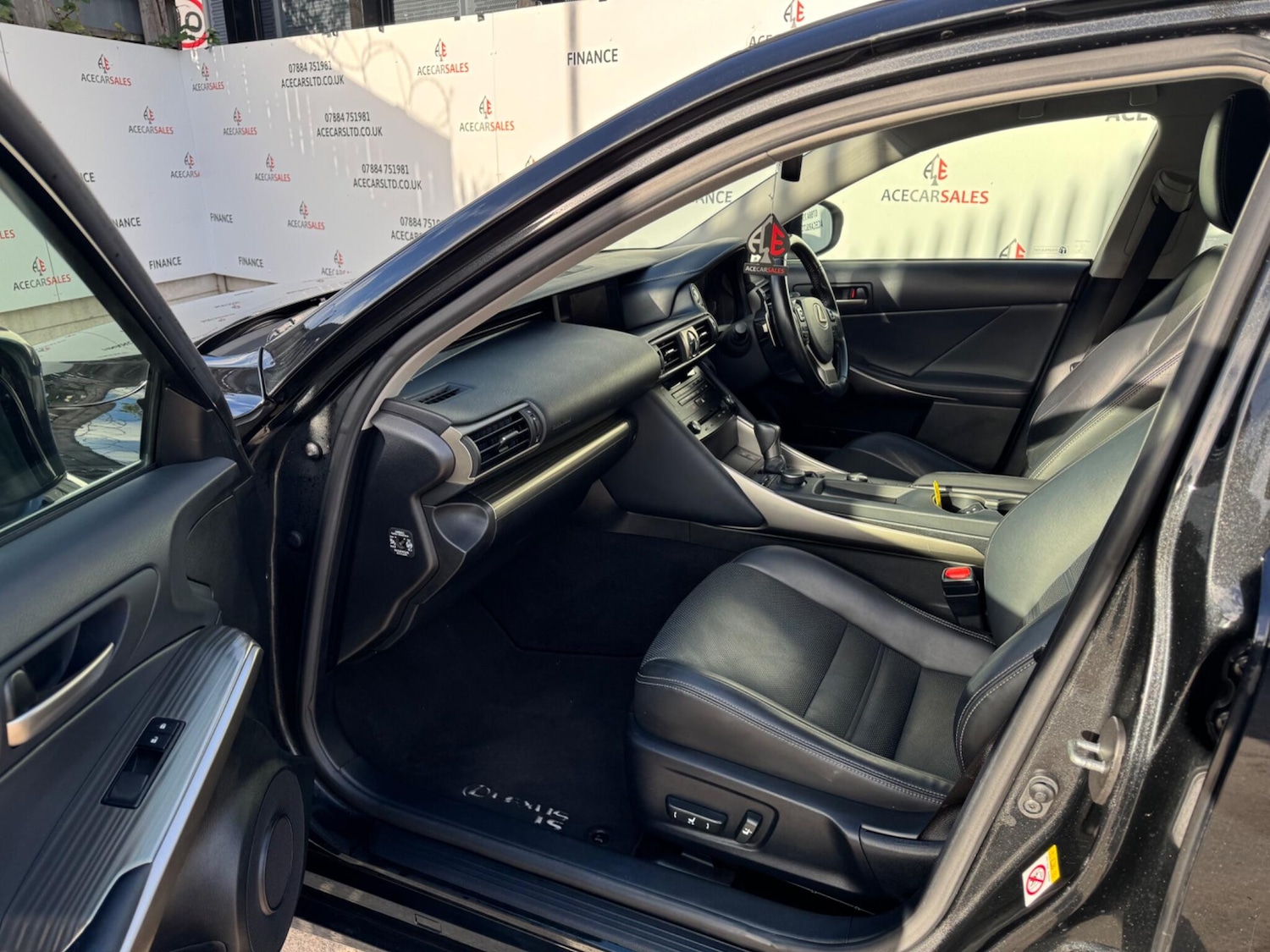 Used Lexus IS 2018 for sale - 76408460: Photo 17