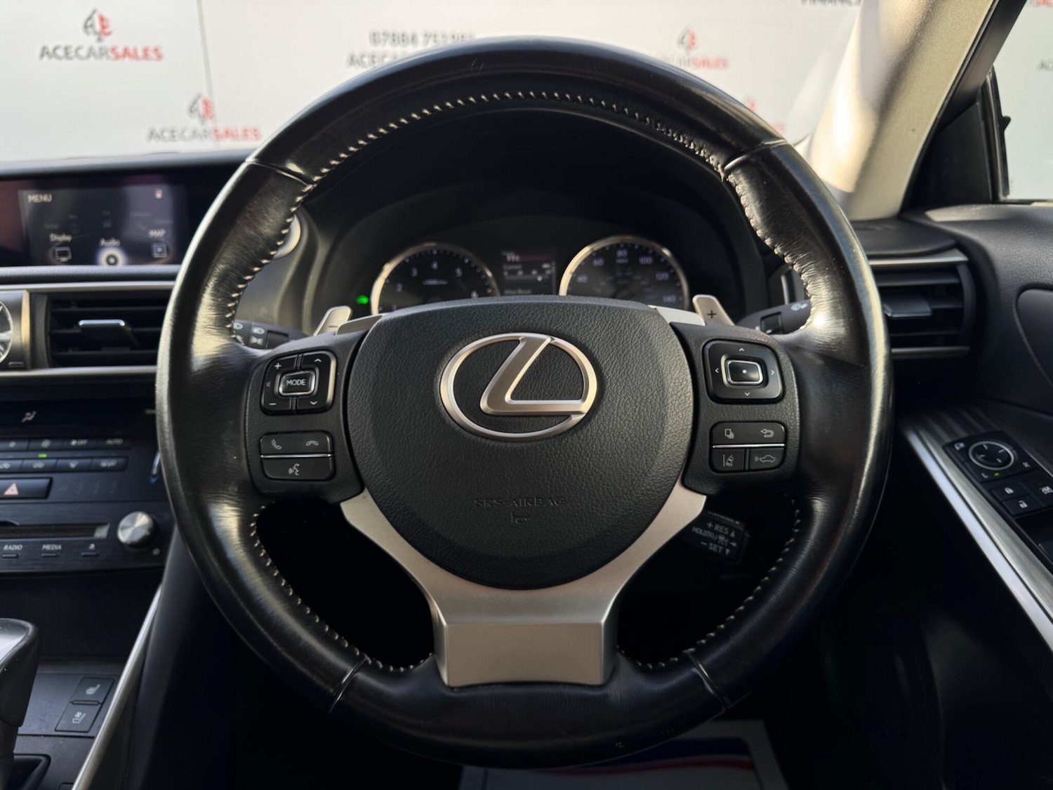 Used Lexus IS 2018 for sale - 76408460: Photo 31