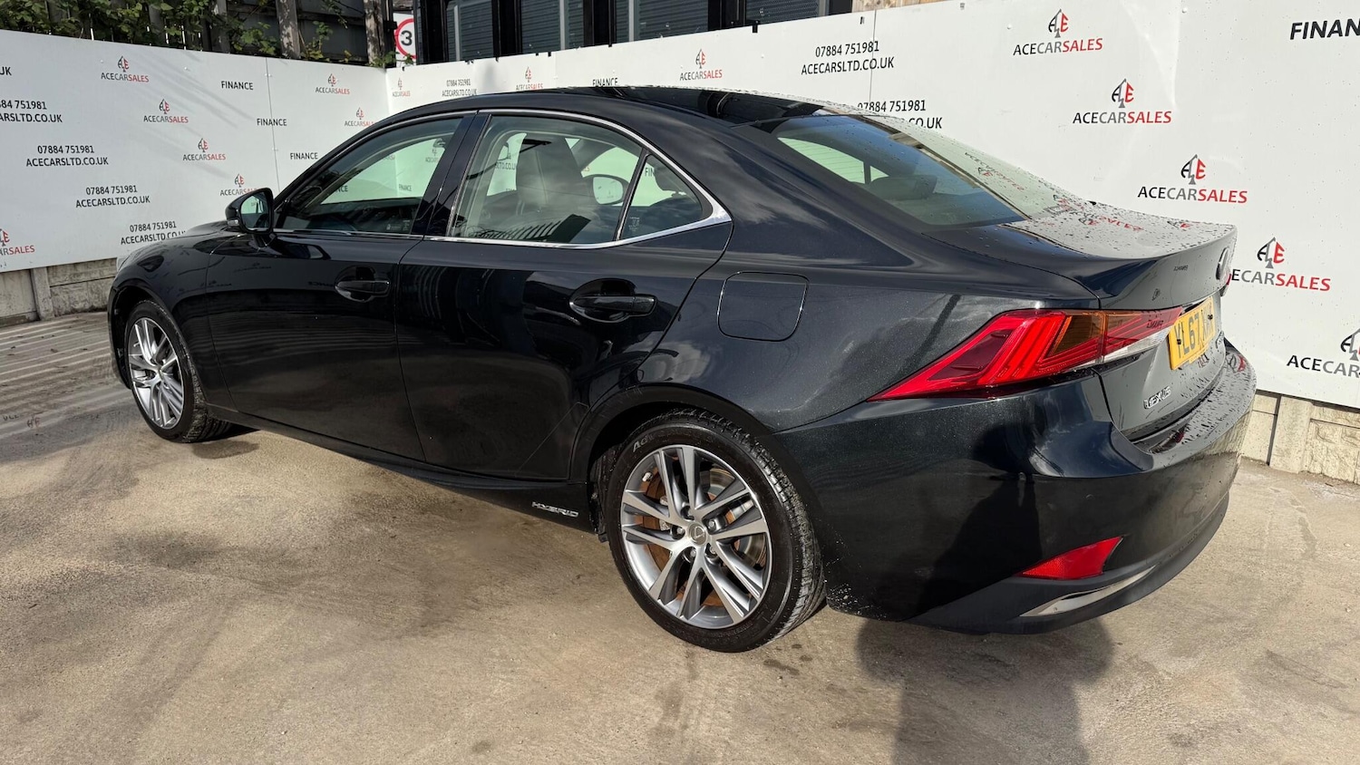 Used Lexus IS 2018 for sale - 76408460: Photo 6