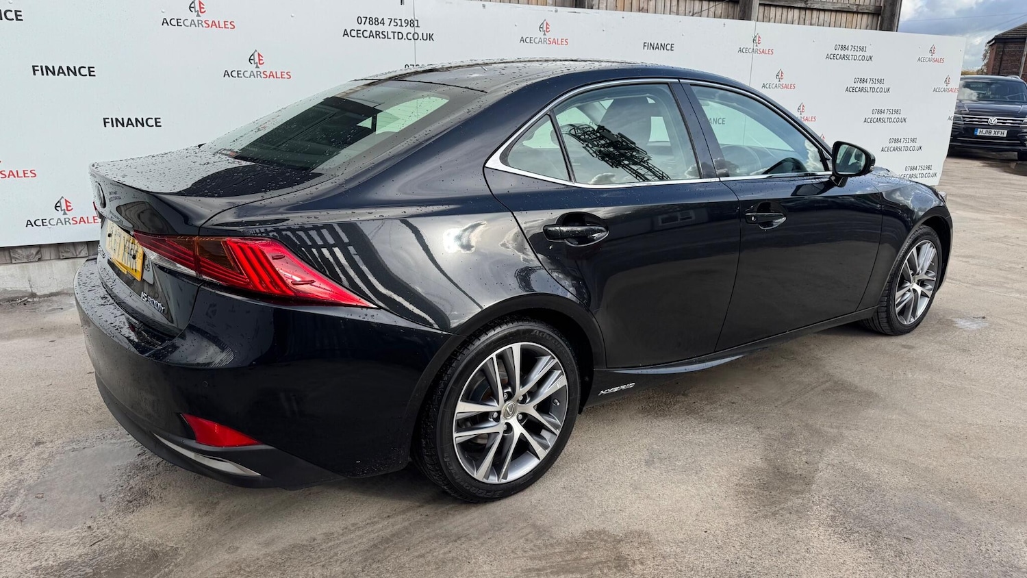 Used Lexus IS 2018 for sale - 76408460: Photo 8